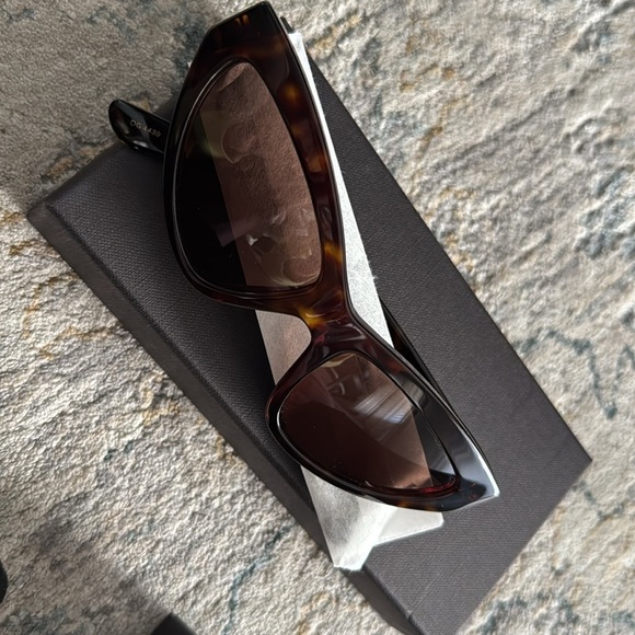 BNWT | Dolce & Gabbana | Women's DG4439 55mm Sunglasses | Case + Box + Accs Incl - Picture 5 of 9